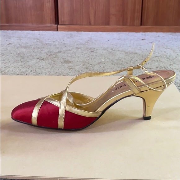 “Sacco” gold and red heels. - Picture 4 of 5